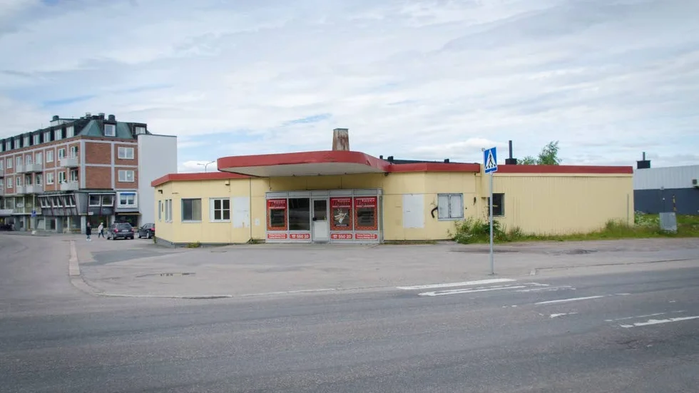På den här platsen ska den nya Coop-butiken i centrala Gällivare byggas. Coop Norrbotten har köpt tomten av HSB och lämnat in ansökan om bygglov.