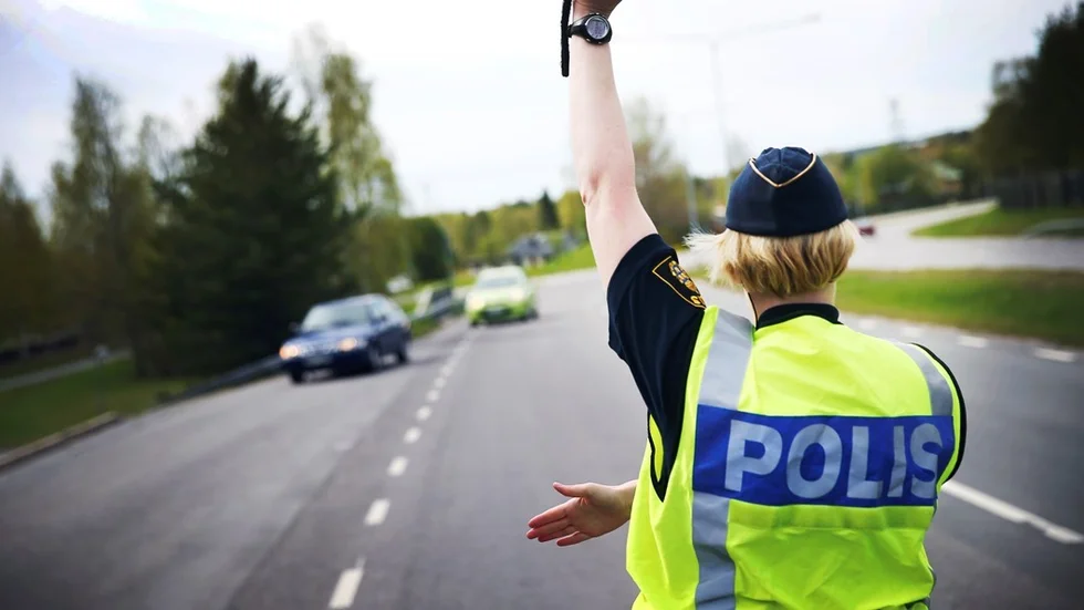 Gnestabon åkte fast för fortkörning och trodde att det fortkörningskydd han tecknat skulle ta kostnaden.