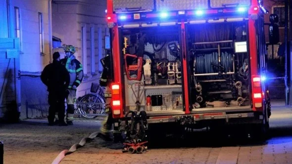 De flickor som misstänks ligga bakom en brand på Bredgränd tidigare i år åtalas nu vid Uppsala tingsrätt.