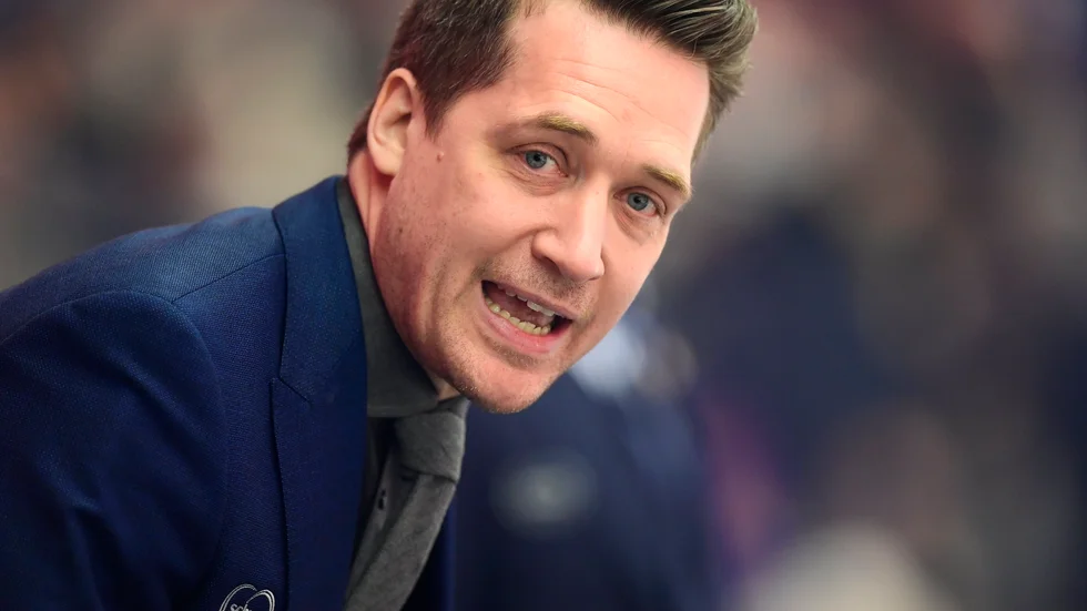 Växjötränaren Sam Hallam i sista seriematchen på hemmaplan med SHl-laget.