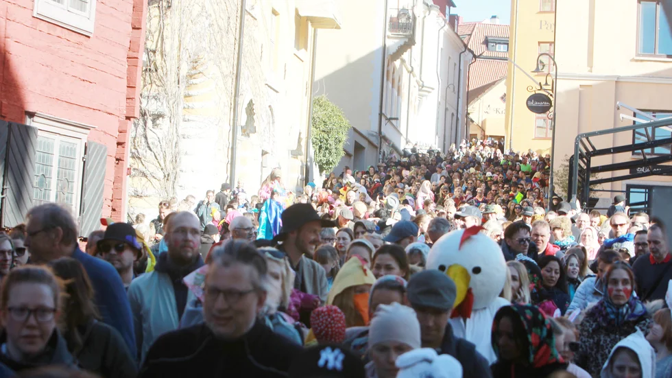 Påskmarschen 2019 var det 3 964 personer som hade klätt ut sig till påskfigurer. 