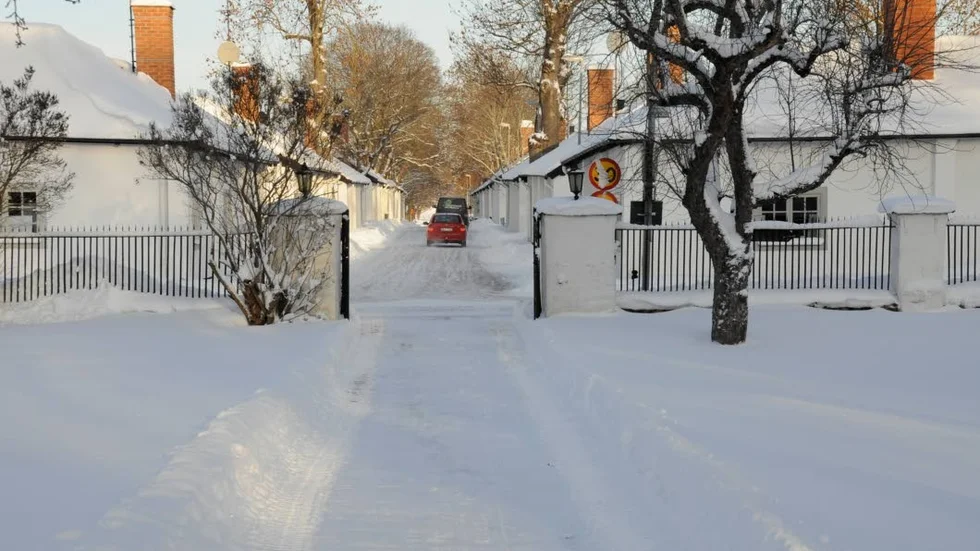 Väntar på fiber. Hushållen i Söderfors erbjuds nu möjlighet att få snabba internetuppkopplingen via fiberoptik. Två operatörer konkurrerar i brukssamhället.