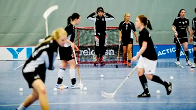 FBC Damer trÃ¤nar i Allianshallen. MÃ¥lvakt: Frederica Hammarberg.