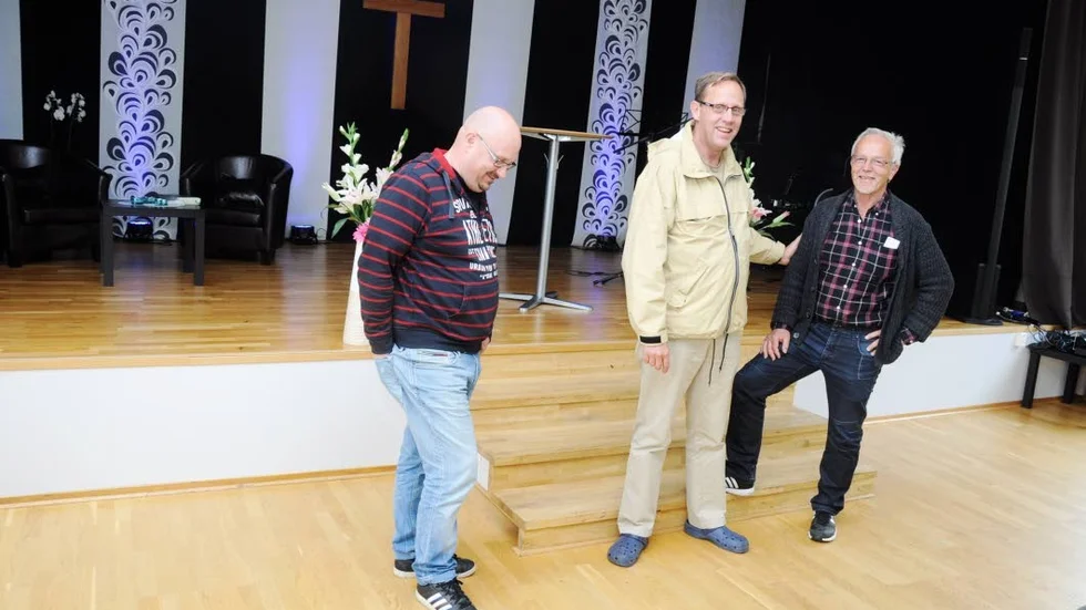 Mikael Lahtinen, pastor vid Nordupplandskyrkans församling, tillsammans med sina samarbetspartners Peter Blixt Kullander och Benny Lindqvist som arbetar på Björkbacken.