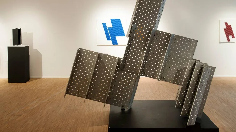 Mekano. Från utställningen med Lars Erik Falk på Märsta konsthall.
