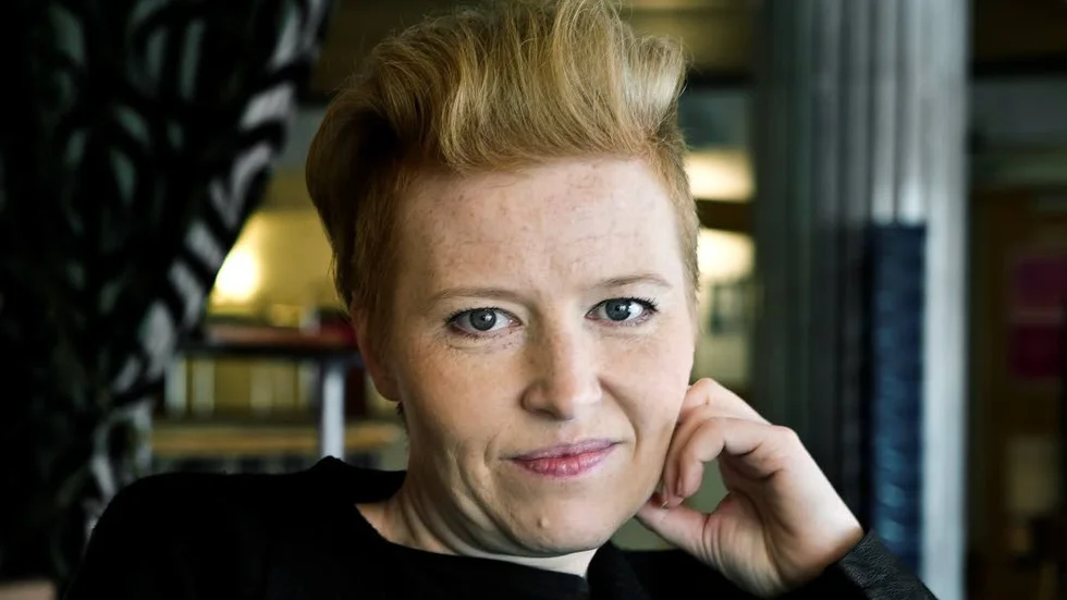Sverigedebuterande regissören Yanna Ross sätter upp Morbror Vanja på Uppsala stadsteater.