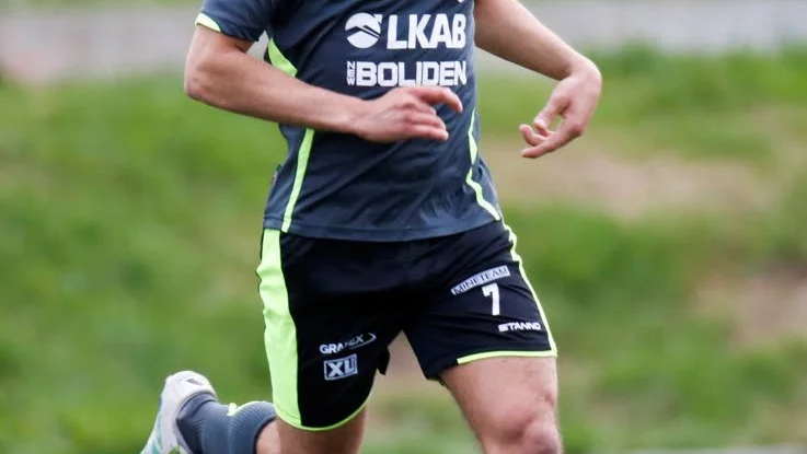 Mac Charhour och GMFF-spelarnara räckte inte riktigt till mot topplaget Piteå.