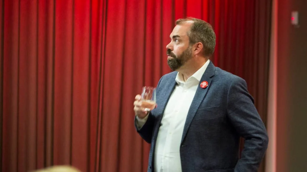 Fredrik Lundh Sammeli (S) anser att C och L bryter sina vallöften när Alliansen tar stöd av SD för att få igenom sin talmanskandidat.