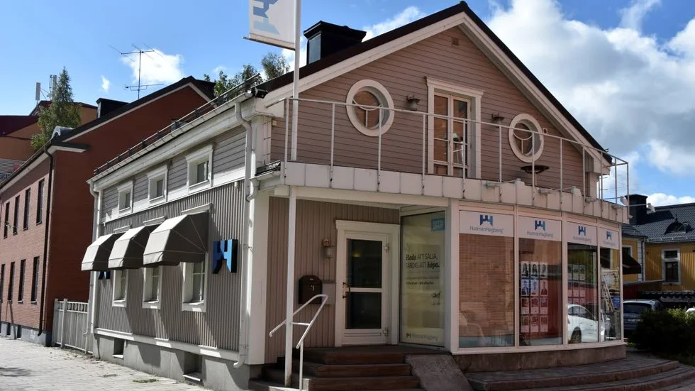 Snart blir det nytt liv i det gamla trähuset på Kungsgatan i Luleå. Mäklarbyrån Husman & Hagberg flyttar ut efter årsskiftet. Diskussioner pågår med nya hyresgäster.