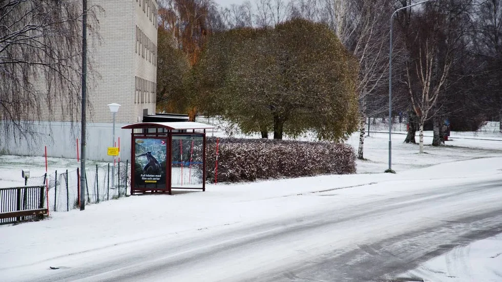 Här kördes flickan på under fredagsmorgonen.