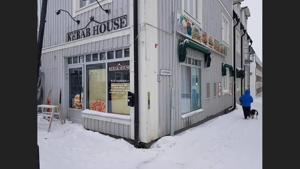 Kebab House på Rådhustorget genomgår en omfattande renovering. "Vi har haft ganska föråldrade lokaler i det här huset", säger Lars-Ivar Sundström på Pitebo.