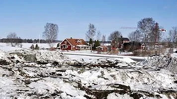 Fyra tomter såldes för 650 000. Nu säljs två vidare för 1,3 miljoner.