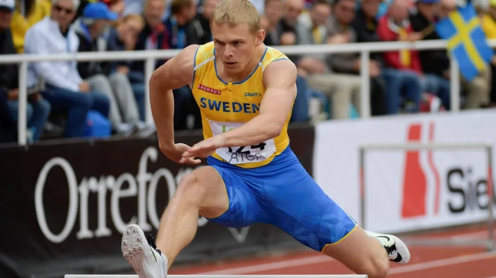 Isak Andersson när han tog hem segern i Finnkampen i fjol. Nu siktar Upsala IF:S häcklöpare på i första hand ta sig till EM i Berlin i augusti.
