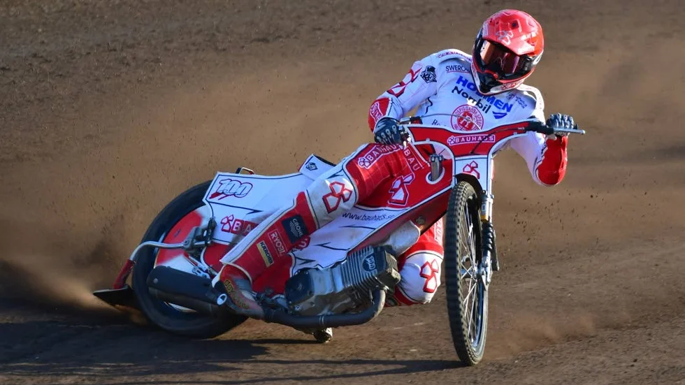 Andreas Jonsson visade fin form inför helgens GP när han åkte bra borta mot Masarna.