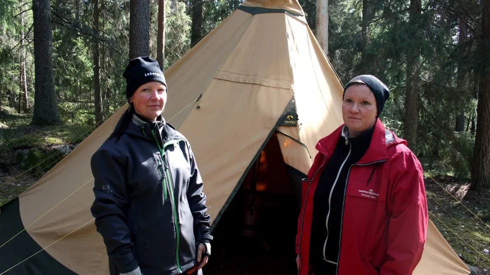 Lina Loberg och Tina Ringdahl slutar. Med dem upphör Linden.