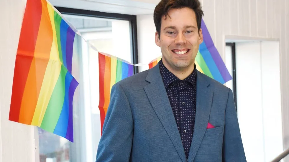 Jimmy Johanson, ordförande för Kiruna pride, är en av initiativtagarna till prideveckan på Nya Raketskolan.