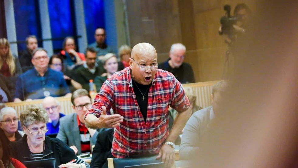 Leslie Bailey blir gruppledare för Sverigedemokraterna i Luleå kommunfullmäktige sedan Carita Elfving avsagt sig alla förtroendeuppdrag.
