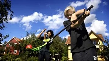 Det är en utmaning att hela tiden prova nya tricks och kul att zorra i högt tempo, tycker kompisarna Tobias Falestam och Mathias Dahlqvist i Almunge.