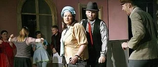 Teater Blanca tar ut svängarna