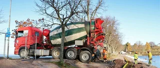 Gångbryggan växer fram