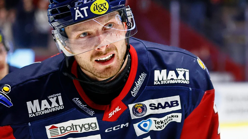 Christoffer Ehn har receptet klart mot Frölunda. "Få dom att jaga pucken i stället för att äga den och få ned farten i mittzon genom att stå i vägen och se till att de får ta omvägar", säger LHC-centern.