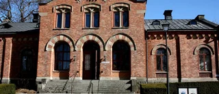 Alla partier vill behålla husen i Kyrkbacken