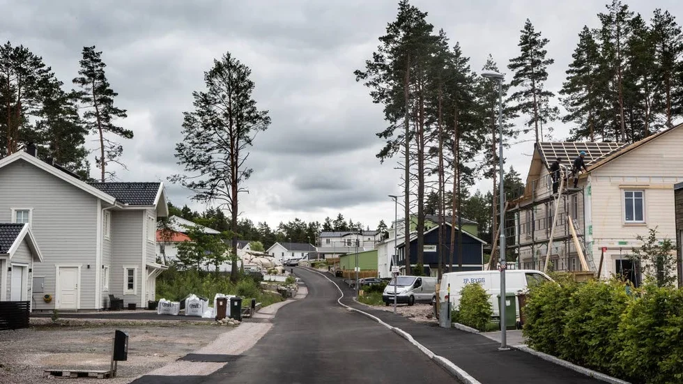 Lindbacken. För trångt för kollektivtrafik.