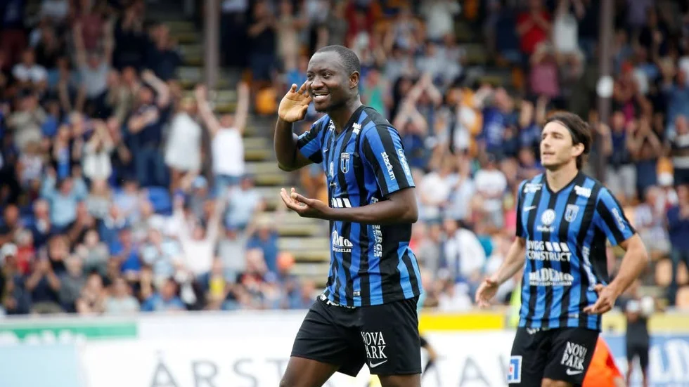 Målskytt. Moses Ogbu gjorde  sex mål på 15 matcher i allsvenskan förra året, vilket gjorde flera utländska klubbar intresserade.