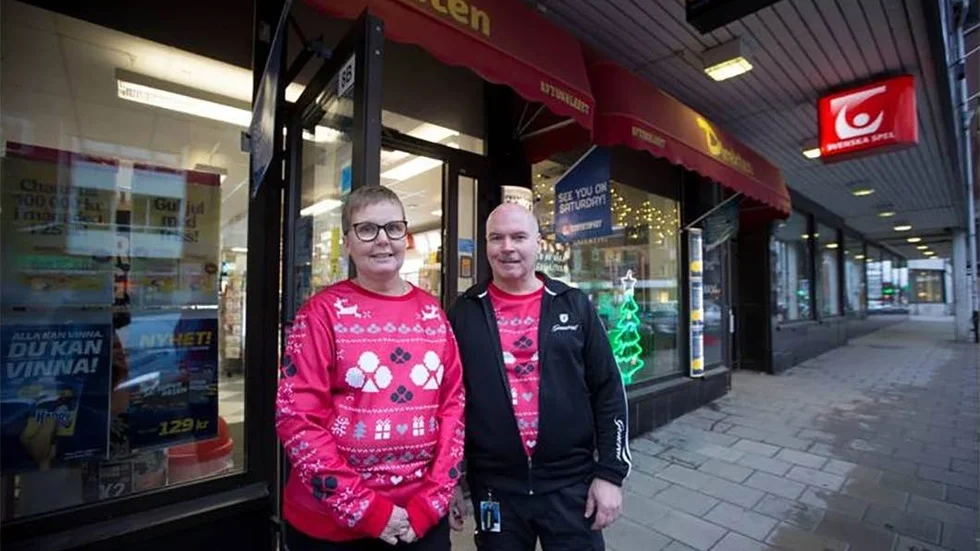 Carina Kuoppa och Åke Bärling gör en kort men, hoppas de, viktig flytt.
