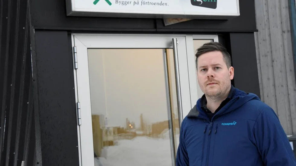 För två och ett halvt år sedan hamnade Per Utterström och Nåiden Bygg i klorna på grovt kriminella. Nu väljer arbetschefen att berätta om den dramatiska tiden.