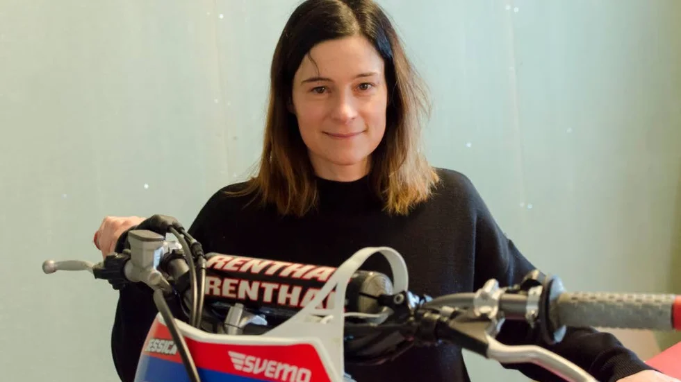 "Jag provade motocross och sedan var jag fast", berättar Jessica Fromm Comte.