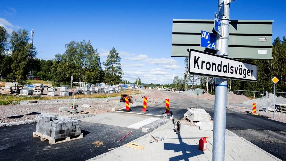 I vår ser det första bygget i Kronandalen ut att komma igång. Stadsdelen kan få ett förändrat utseende sedan flera fastighetsbolag överväger att bygga hyresrätter istället för de aviserade bostadsrätter.