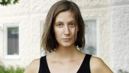 Kristin Lindgren, har gjort en arkitekturguide om Gränby, Löten och Nyby.