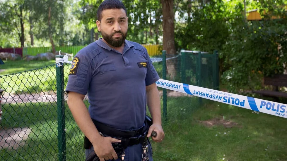 Ordningsvakten och vittnet Anass grep in när pistolmannen tog till flykten.