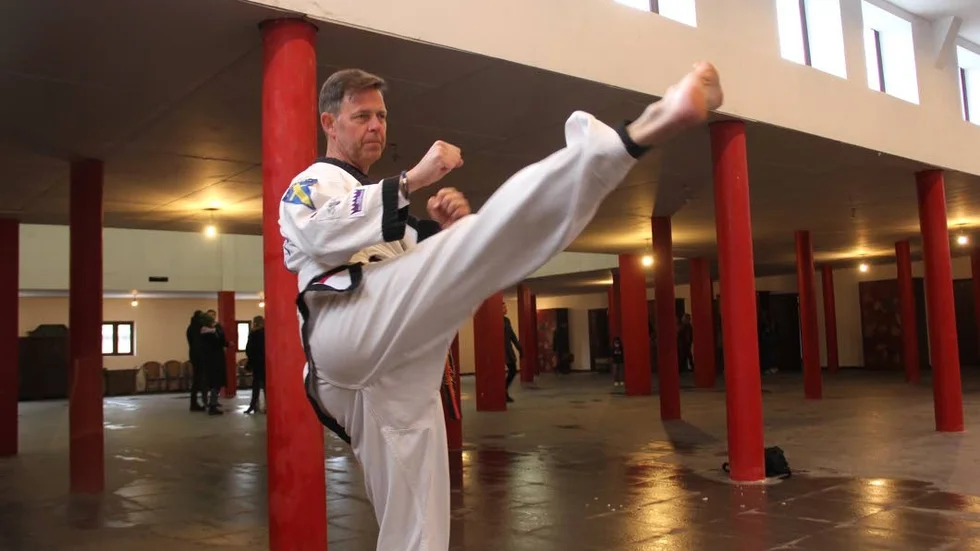 Daniel Marcko som är instruktör i Tang Soo Do har varit med utvecklat  träningscentret.