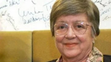 Zdena Salivarovás novell från 1986 har nu kommit i svensk översättning av Uppsalalingvisten Lenka Elvigsson.