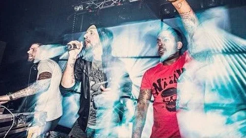 Salong Betong och Jerry Hoff spelar på Klubben på fredagskvällen.