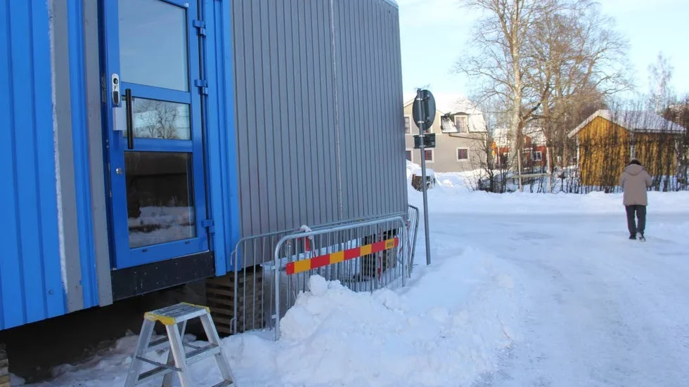 Så här illa blir det inte. Samtliga vårdbyggnader blir handikappanpassade.