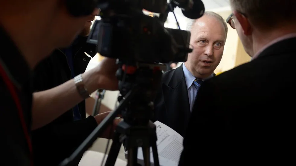 Kulturbudget. "Det är en budget som nu är anpassad till Alliansens ramar", sa Per Bill (M) angående beslutet att minska stödet till kulturtidskrifter.
