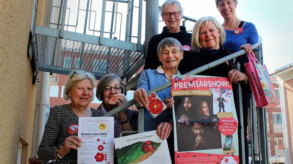 Majblommeföreningen. På torsdag startar årets försäljning av majblommor. Ulla Reuterskiöld, Gunilla Odenring, Lisbeth Hallengreen, Kerstin Maurs, Maud Riesten och Christel Larsson (Svenska kyrkan) hoppas att många köper.