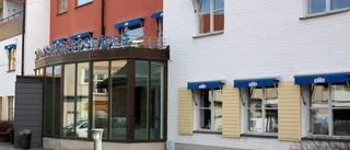 EHB överväger försäljningar