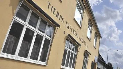 Tierps Tryckeri AB stannar åtminstone inom överskådlig tid på Grevegatan och vill släppa den mark i västra industriområdet som moderbolaget köpte för expansion 2004.