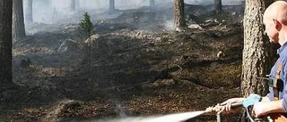 Hård blåst hindrade brandflyget