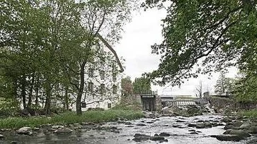 I Ulva kvarn-området norr om Uppsala står hantverkarna - och naturen - i centrum.