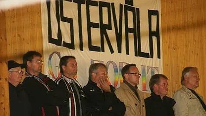 Särskilt  i kärva tider är ishockeyn betydelsefull i Östervåla.