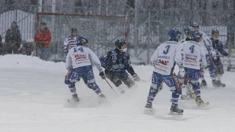 Göran Rosendahl gav Sirius ledningen på ett snöigt Studenternas.