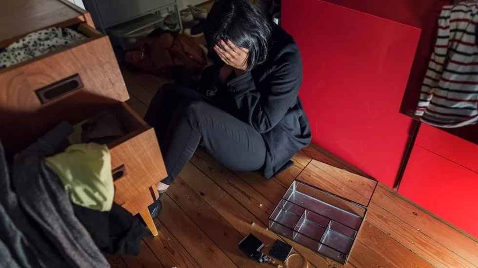 Stöld. Inbrott i hus på Skeppsvägen.