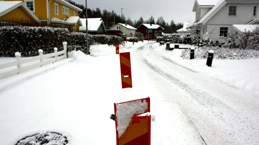 Snöröjning. Där gatan inte har återställts ansvarar IP Only för snöröjningen.