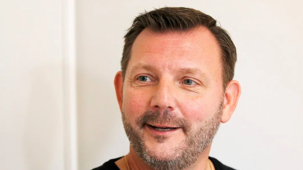 Pengar. Moderaterna vill satsa mer pengar på vård och omsorg i kommuen