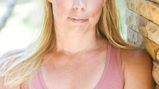 Rädsla. Enligt Caroline Engvall är oviljan att prata en gemensam nämnare för barn som blivit utsatta för hot på internet.